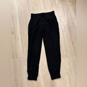 Talula Aritzia black rayon jogger with pockets